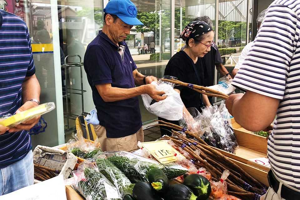 新規就農者直売会_写真1